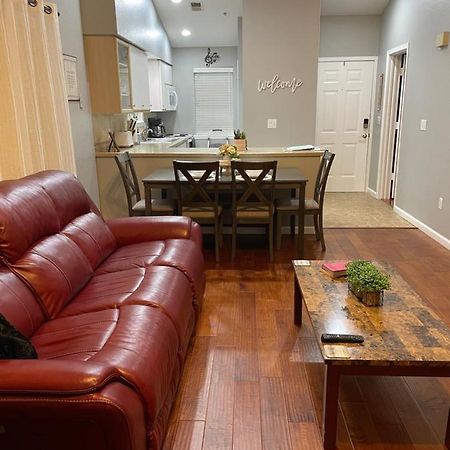 Penthouse Suite At Holiday Hills Book Today Branson Bagian luar foto