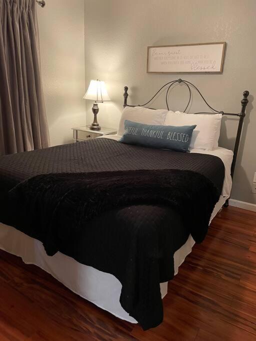 Penthouse Suite At Holiday Hills Book Today Branson Bagian luar foto